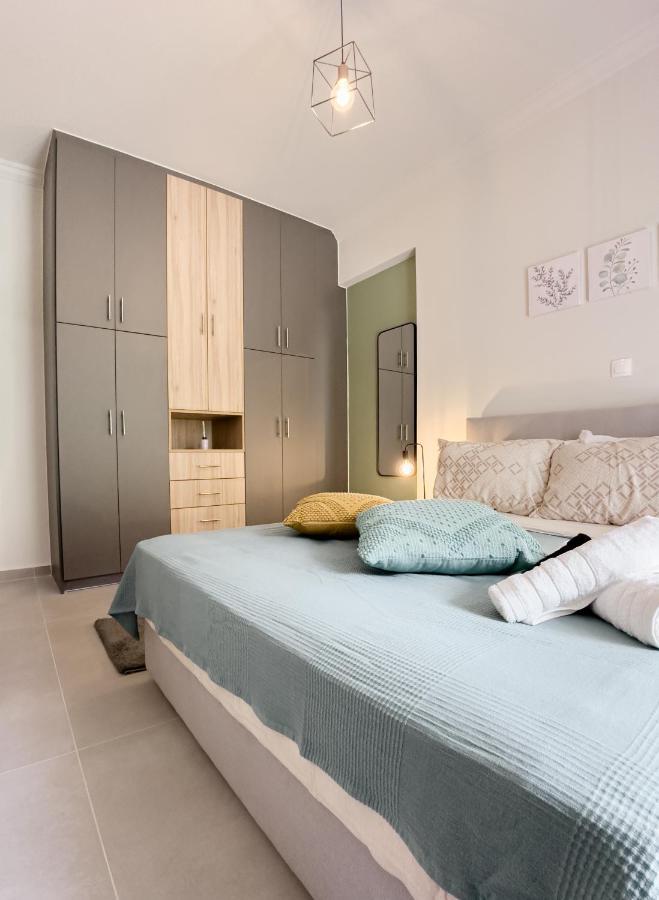 Metro Chic Haven: Modernized Urban Studio Near The Tram Αθήνα Εξωτερικό φωτογραφία