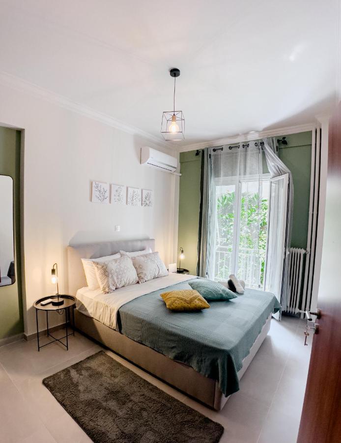 Metro Chic Haven: Modernized Urban Studio Near The Tram Αθήνα Εξωτερικό φωτογραφία